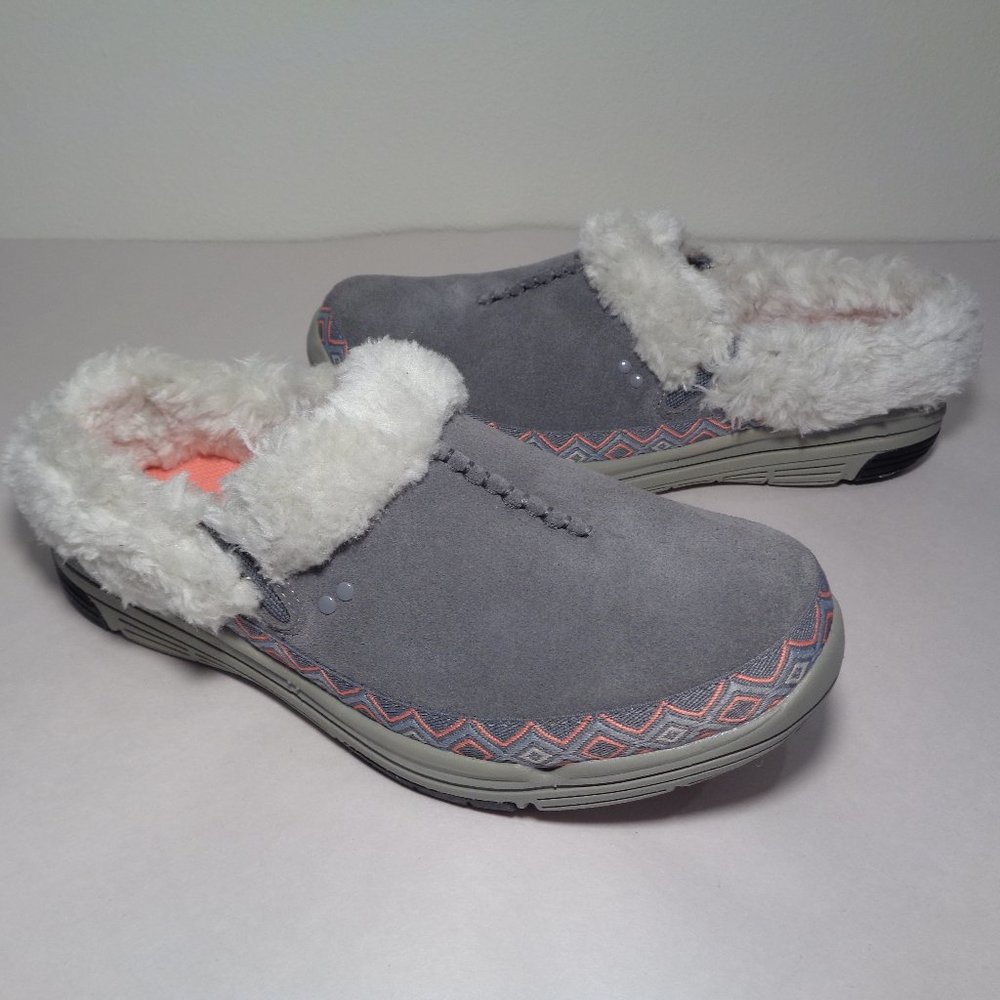 Ryka Size 6.5 Wide ADVENTURE Gray Suede New Clogs